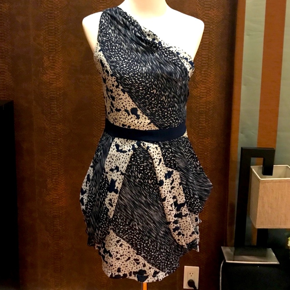 Steve Madden dress size 5.